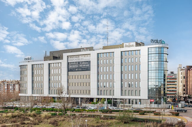 Más detalles de Calle Isabel Colbrand, 6-8, Madrid - Coworking en alquiler