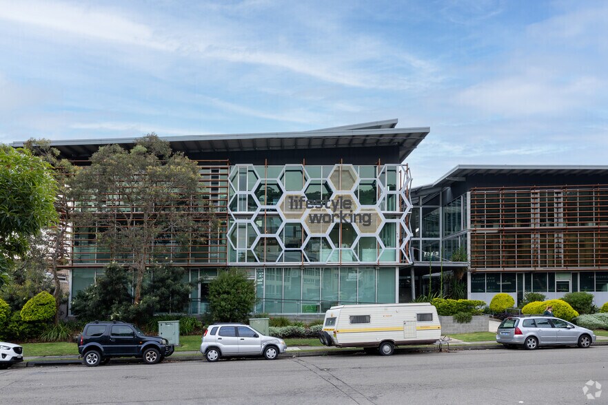 115-117 Old Pittwater Rd, Northern Beaches en alquiler - Foto del edificio - Imagen 3 de 7