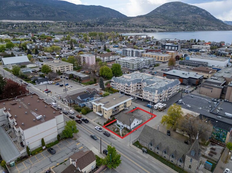 157 Wade Av W, Penticton, BC en alquiler - Foto del edificio - Imagen 1 de 1