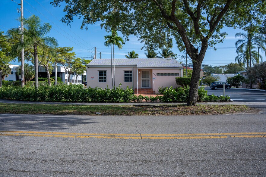 986 NE 126th St, Miami, FL en venta - Foto del edificio - Imagen 1 de 1