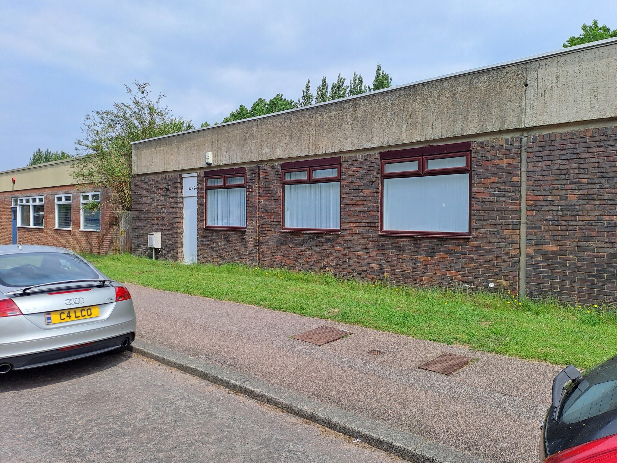 6-28 Beaconsfield Rd, Hatfield en venta Foto del edificio- Imagen 1 de 4