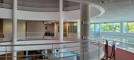 301 Rue Denis Papin, Villefontaine en venta Foto del interior- Imagen 2 de 9