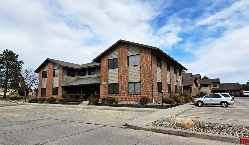 1867 Austin Bluffs Pky, Colorado Springs, CO en venta - Foto del edificio - Imagen 3 de 11