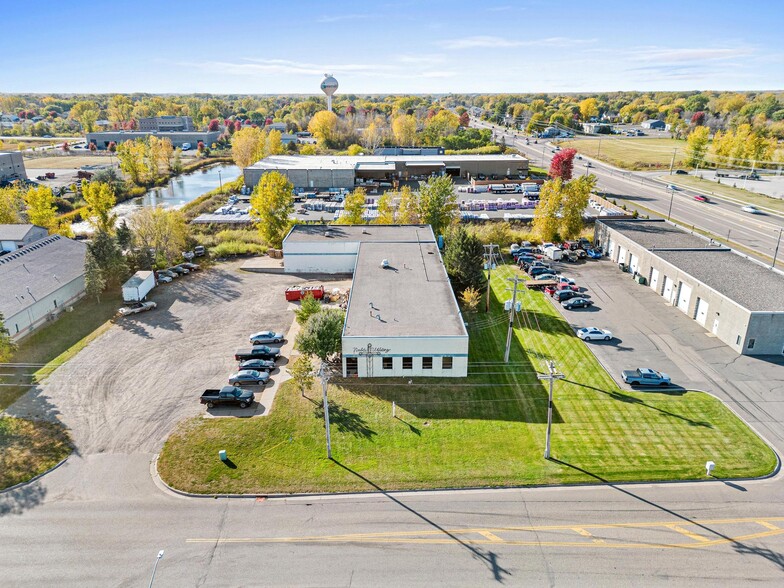 7075 N 21st Ave, Hugo, MN en alquiler - Foto del edificio - Imagen 3 de 30