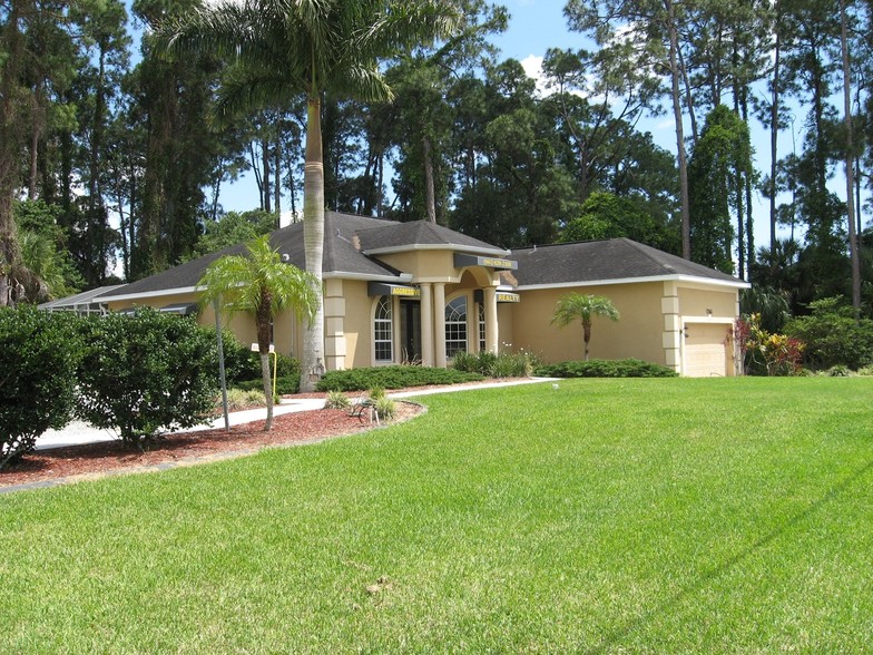 17162 Toledo Blade Blvd, Port Charlotte, FL en venta - Foto del edificio - Imagen 2 de 13