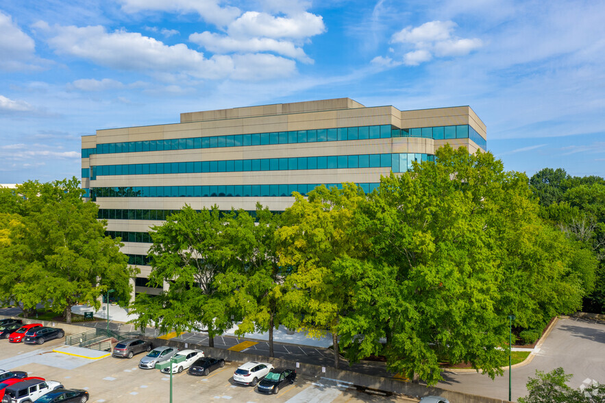 555 Marriott Dr, Nashville, TN en alquiler - Foto del edificio - Imagen 1 de 3