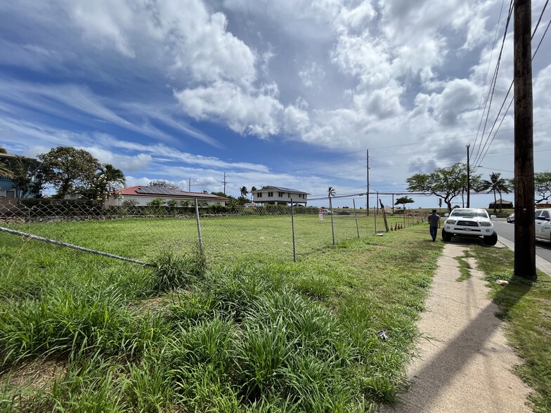 87-1818 Farrington Hwy, Waianae, HI en alquiler - Foto del edificio - Imagen 2 de 7