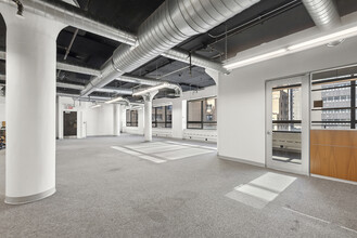 305 E 47th St, New York, NY en alquiler Foto del interior- Imagen 2 de 2