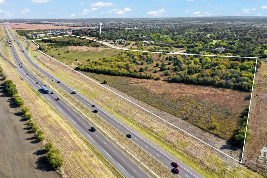 50.47 Acres I35W, Argyle, TX en venta - Foto principal - Imagen 1 de 38