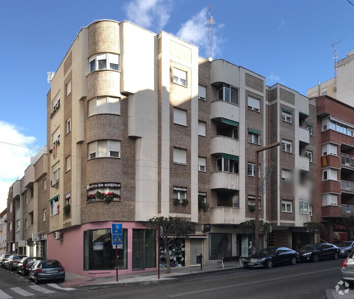 Edificio residencial en Guadalajara, Guadalajara en venta - Foto del edificio - Imagen 2 de 2