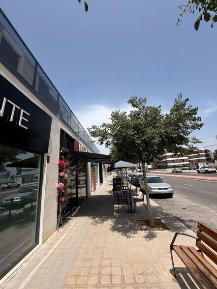 Local en Sant Joan d'Alacant, Alicante en venta - Foto del edificio - Imagen 1 de 14