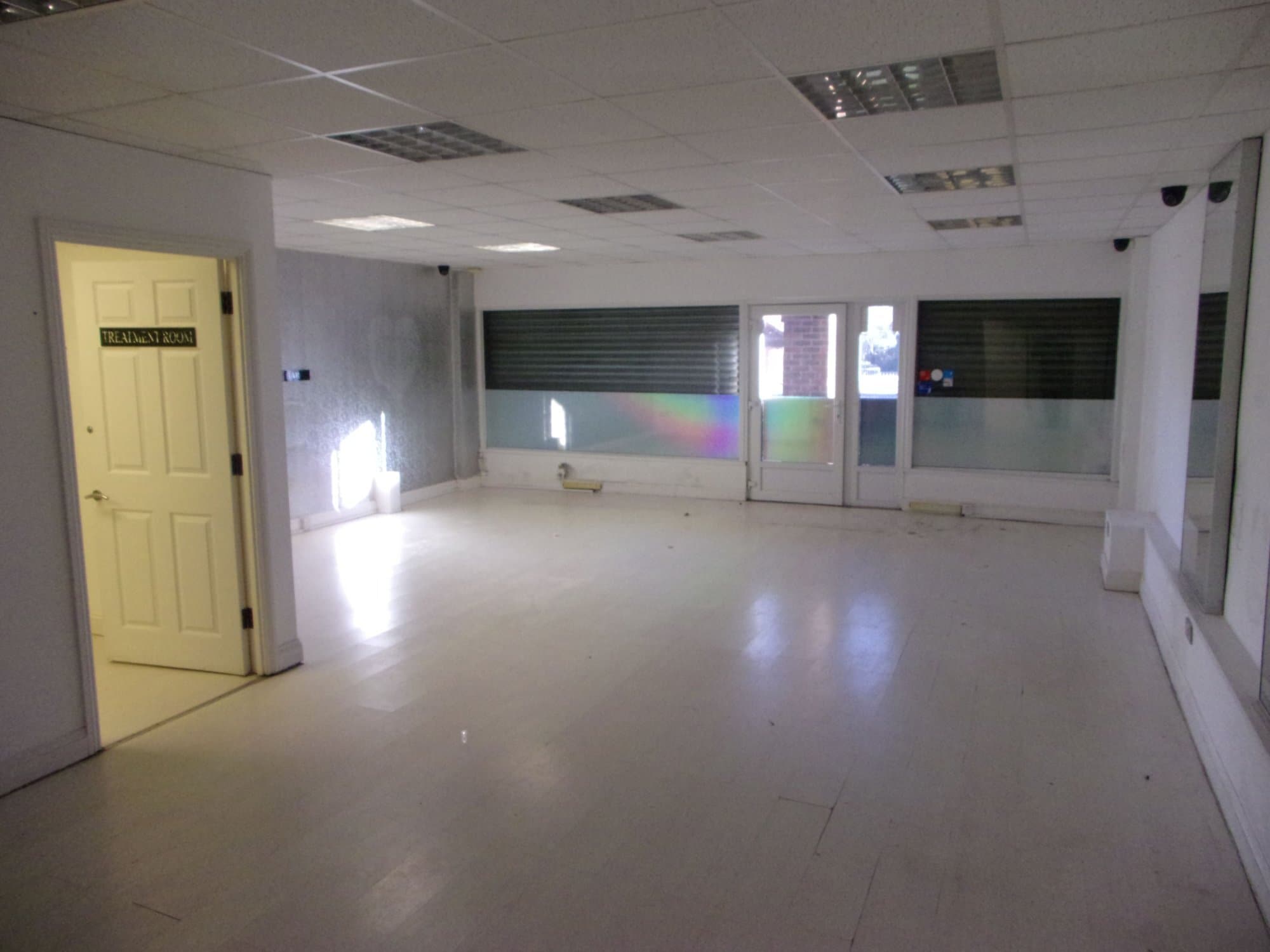 7-9 Chalvedon Sq, Basildon en alquiler Foto del interior- Imagen 1 de 3