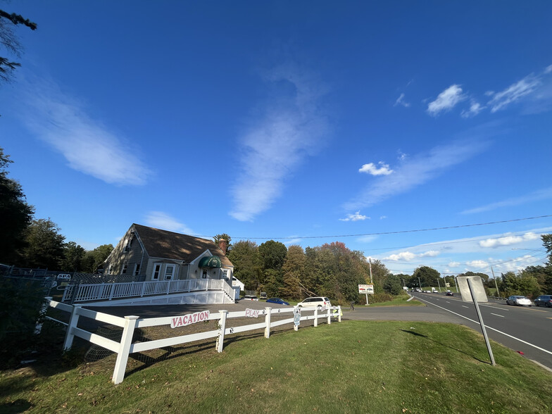 130 Meriden Rd, Middlefield, CT en venta - Foto principal - Imagen 1 de 9