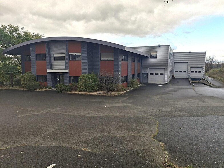 Flex en FLEURIEUX-SUR-L'ARBRESLE en venta - Foto del edificio - Imagen 1 de 7