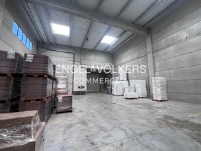Nave en Santa Perpètua de Mogoda, Barcelona en alquiler Vestíbulo- Imagen 2 de 30