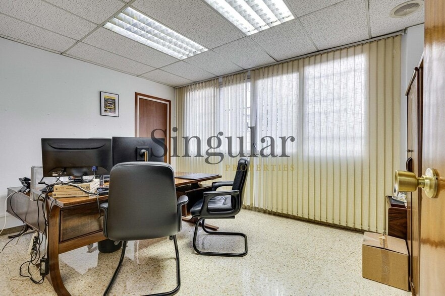 Oficina en Barcelona, Barcelona en alquiler - Foto del edificio - Imagen 2 de 10