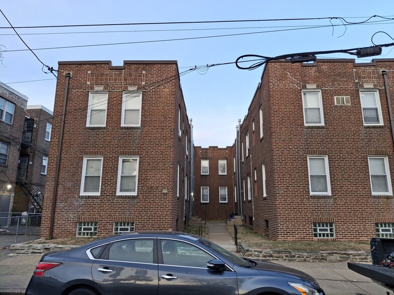 511-513 Gilham St, Philadelphia, PA en venta - Foto principal - Imagen 1 de 8