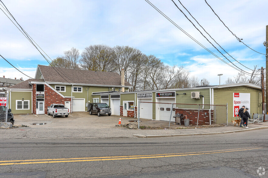 108 Elm St, Waltham, MA en venta - Foto principal - Imagen 2 de 5