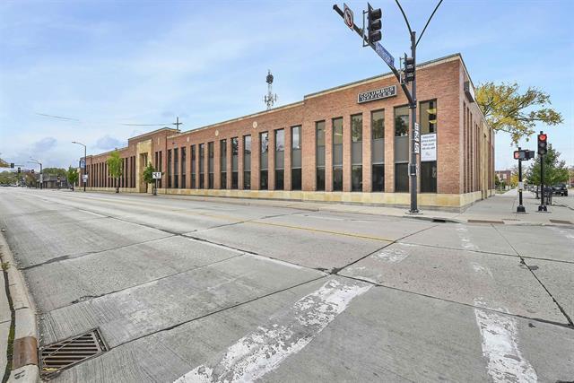 414 E Walnut St, Green Bay, WI en venta - Foto del edificio - Imagen 2 de 88