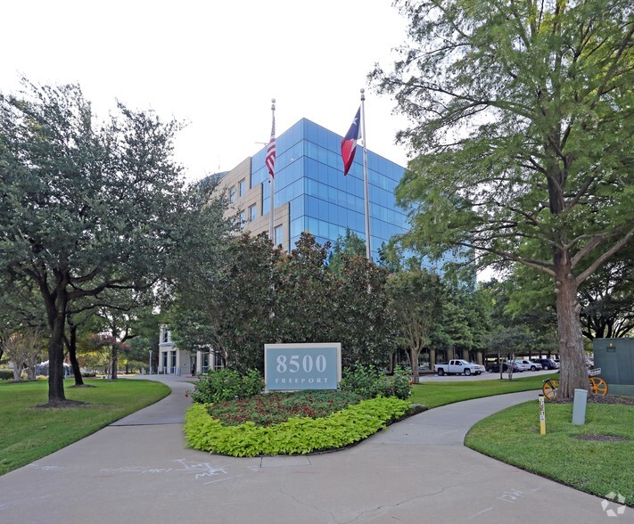 8500 Freeport Pkwy, Irving, TX en alquiler - Foto del edificio - Imagen 1 de 10