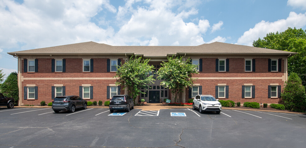 133 Indian Lake Rd, Hendersonville, TN en alquiler - Foto del edificio - Imagen 2 de 24