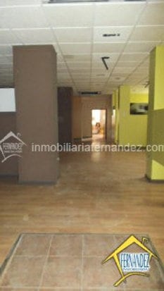 Local en Cáceres en venta - Foto del edificio - Imagen 1 de 10