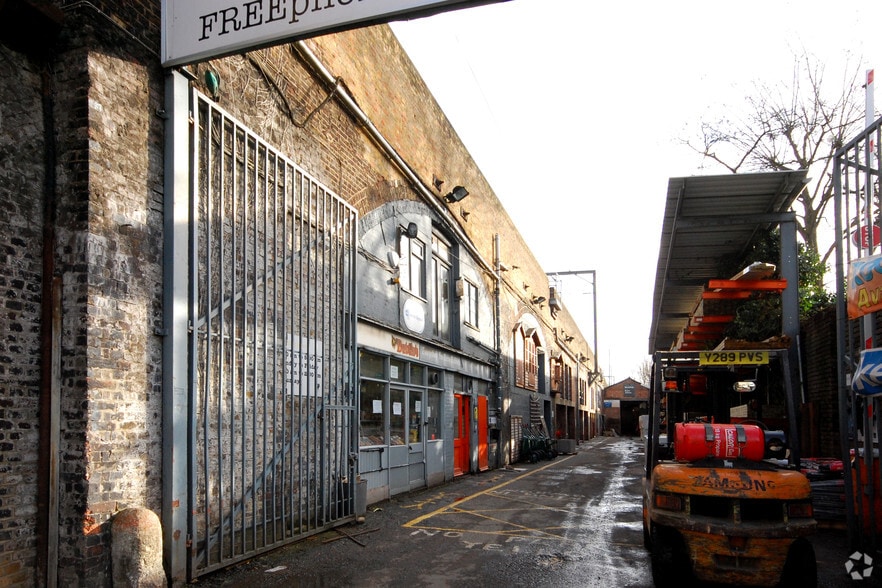 29-41 Castle Mews, London en alquiler - Foto del edificio - Imagen 3 de 7