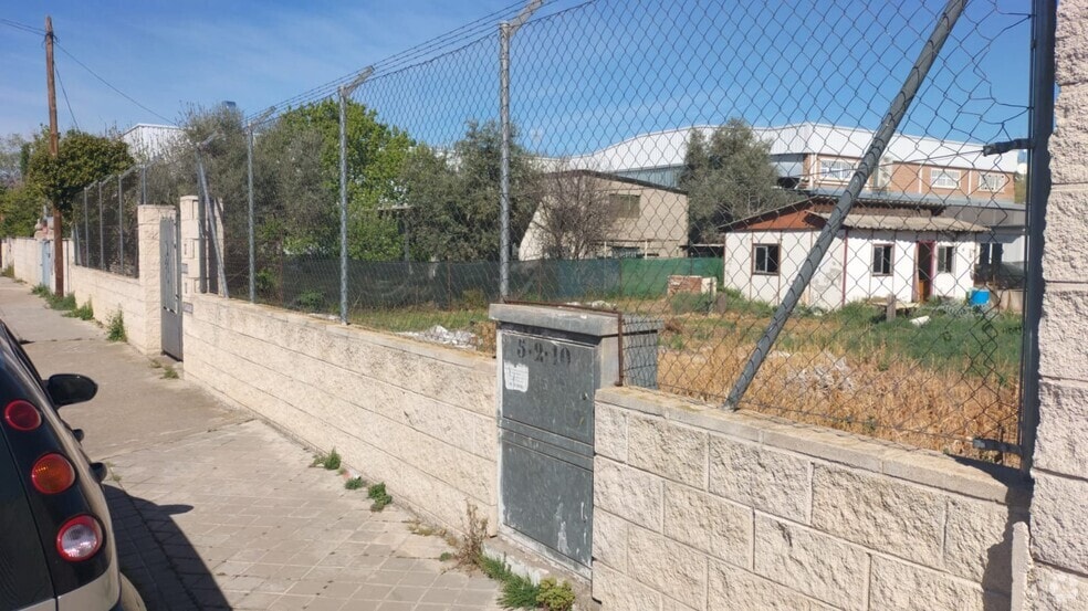 Terreno en Paracuellos de Jarama, Madrid en venta - Foto del edificio - Imagen 2 de 3