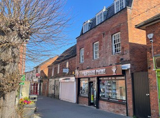 Más detalles de 17-19 Eld Ln, Colchester - Local en venta