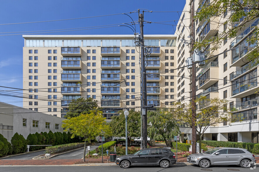 4853 Cordell Ave, Bethesda, MD en alquiler - Foto del edificio - Imagen 1 de 5