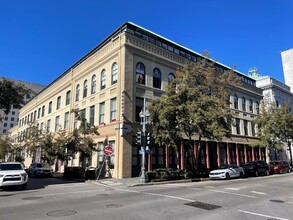 643 Magazine St, New Orleans, LA en alquiler Foto del edificio- Imagen 1 de 10