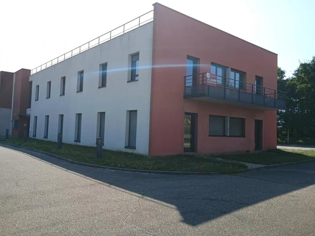 580 Rue Lavoisier, Péronnas en alquiler Foto del edificio- Imagen 1 de 8