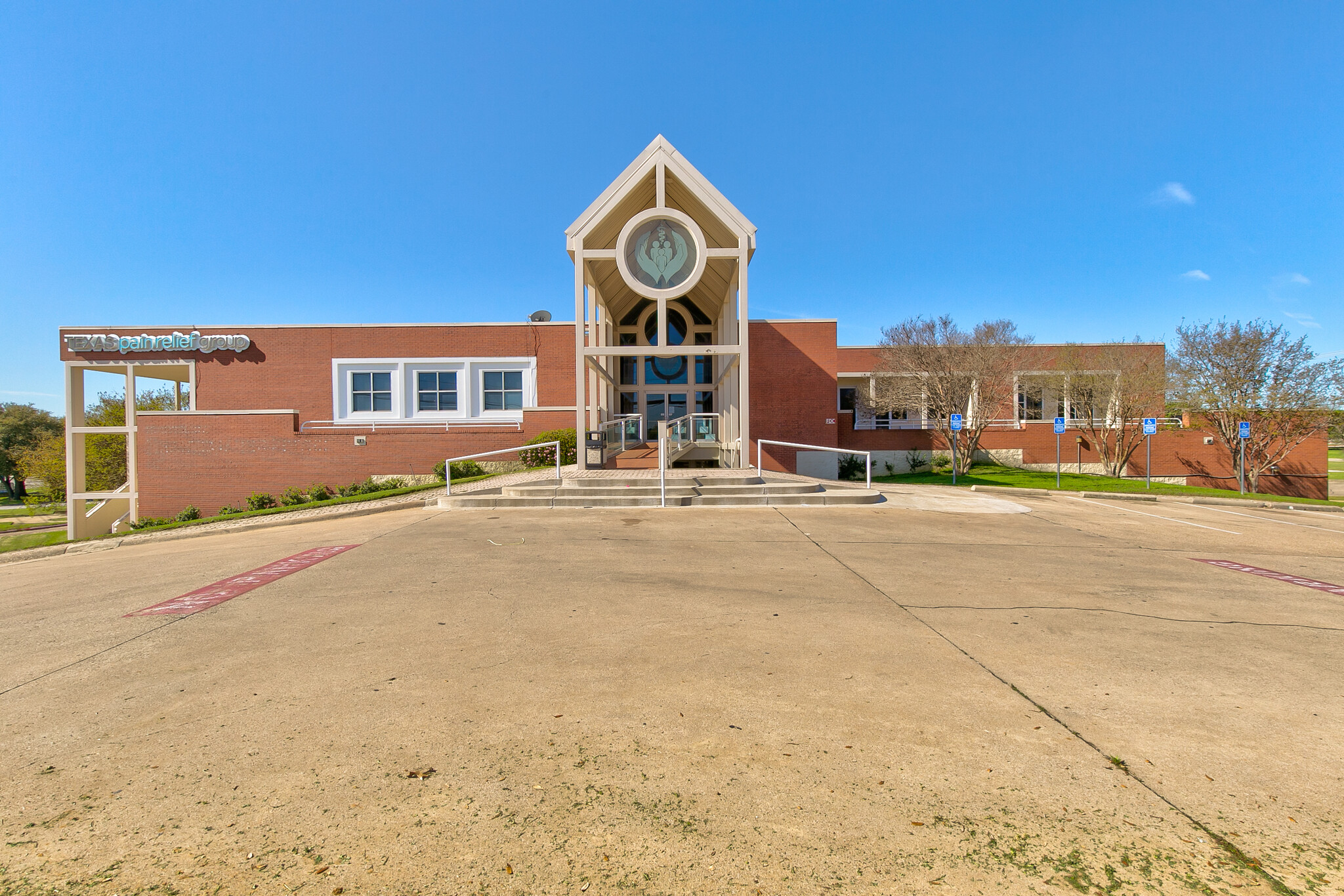 1717 Precinct Line Rd, Hurst, TX en alquiler Foto del edificio- Imagen 1 de 22