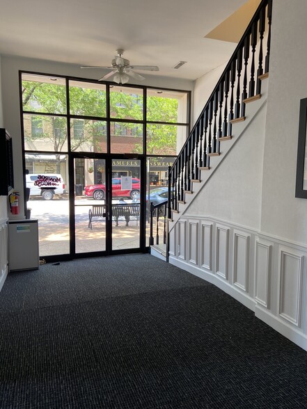 235 E High St, Jefferson City, MO en alquiler - Foto del interior - Imagen 3 de 18