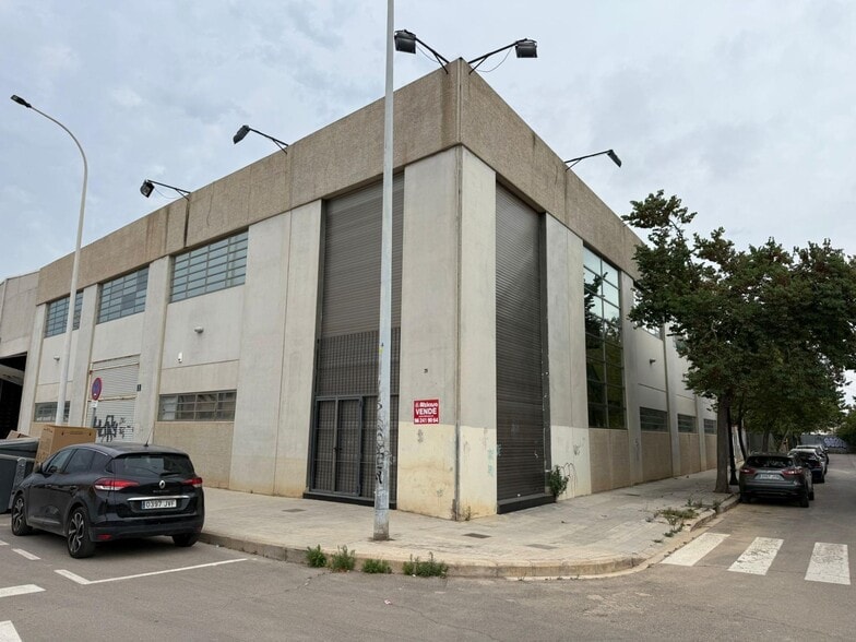 Nave en València en venta - Foto del edificio - Imagen 1 de 36