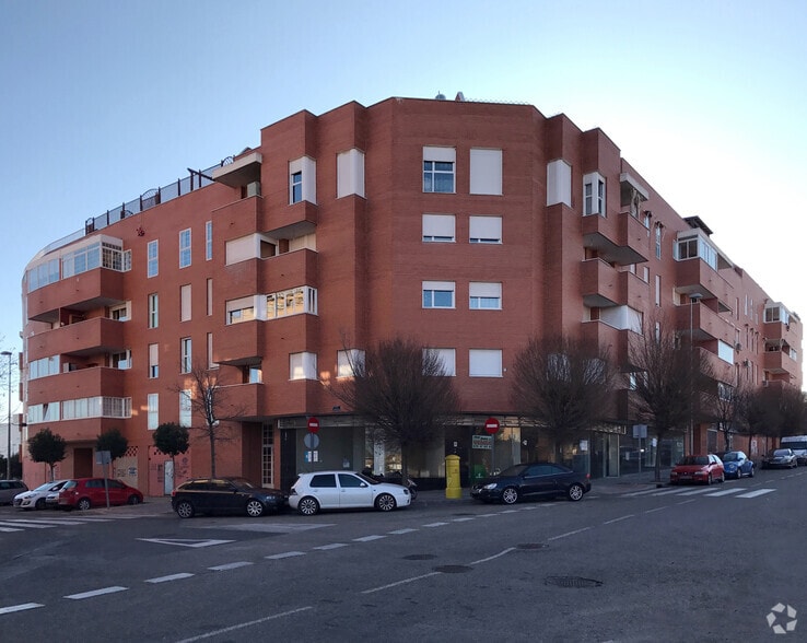 Calle Presidente Adolfo Suárez, 3, Arganda del Rey, Madrid en venta - Foto del edificio - Imagen 2 de 2