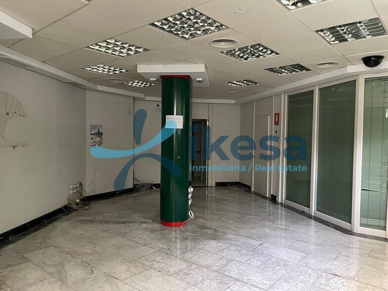 Local en Canillas de Albaida, Málaga en venta - Foto del interior - Imagen 3 de 3