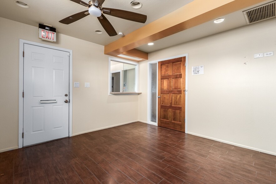 2101 W Bethany Home Rd, Phoenix, AZ en alquiler - Foto del interior - Imagen 3 de 16