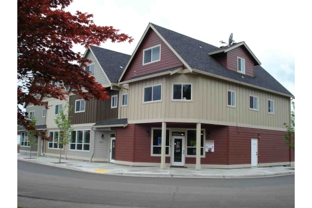 308-314 NE 1st Ave, Battle Ground, WA en alquiler - Foto del edificio - Imagen 3 de 19