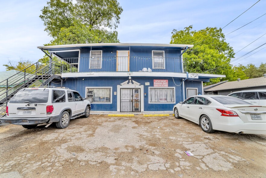 811 S General McMullen Dr, San Antonio, TX en venta - Foto del edificio - Imagen 1 de 25