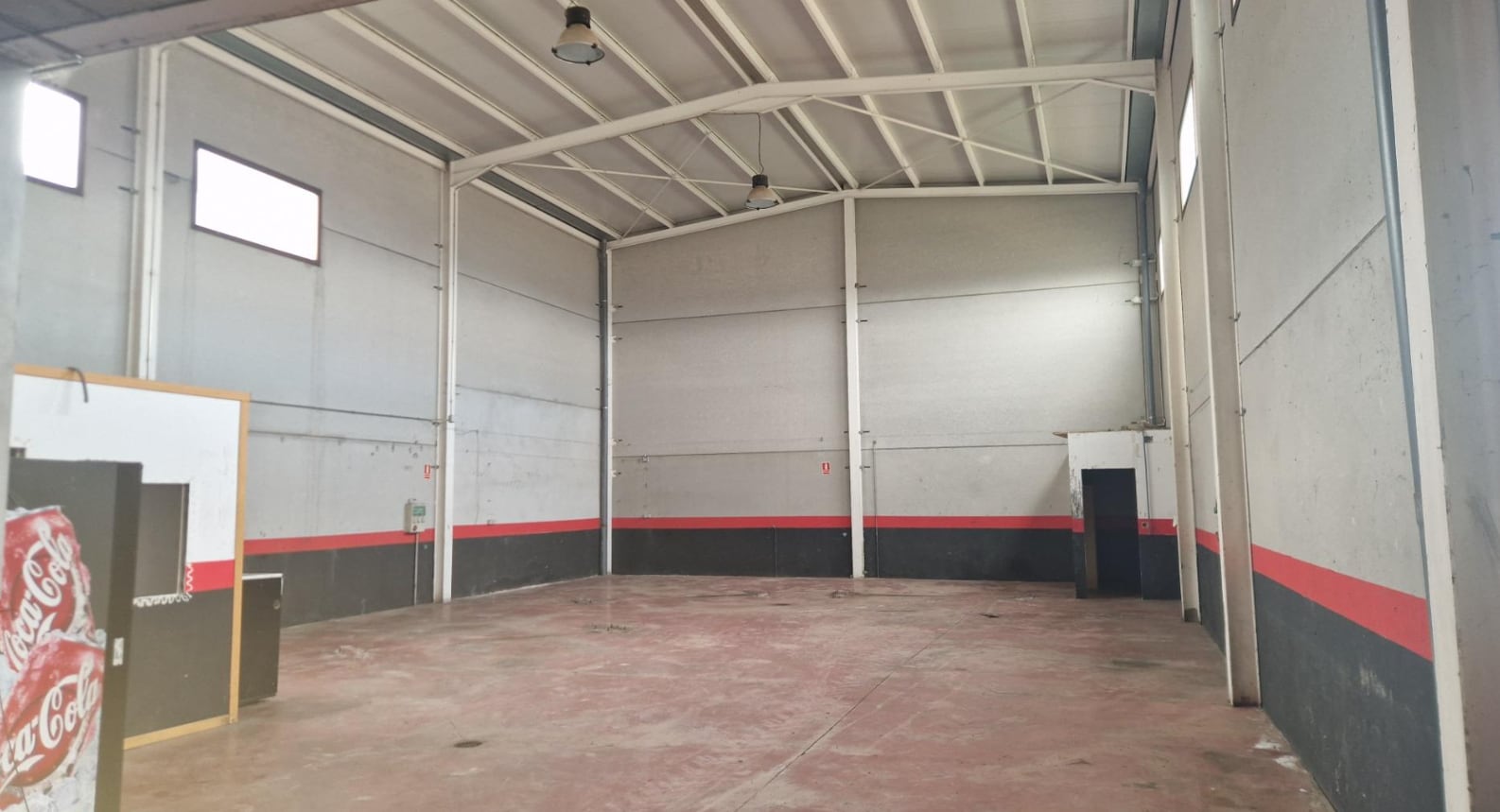 Nave en Nuevo Baztán, Madrid en alquiler Foto del interior- Imagen 1 de 2