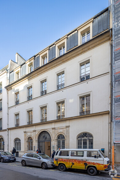 16 Rue D'Athenes, Paris en alquiler - Foto del edificio - Imagen 2 de 4