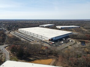 Jake Brown Rd, Old Bridge, NJ en alquiler Foto del edificio- Imagen 1 de 3