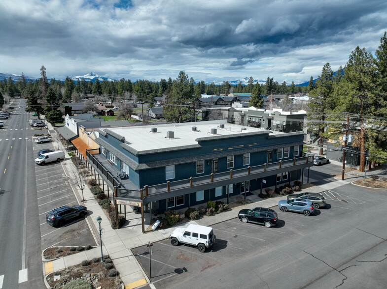 192 E Main Ave, Sisters, OR en alquiler - Foto del edificio - Imagen 2 de 17