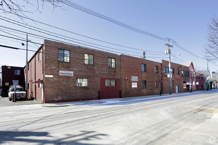 15-27 Walnut St, Peabody, MA en alquiler - Foto del edificio - Imagen 1 de 14