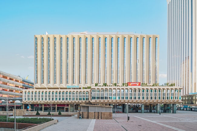 Más detalles de Plaza de Carlos Trías Bertrán, 4, Madrid - Coworking en alquiler