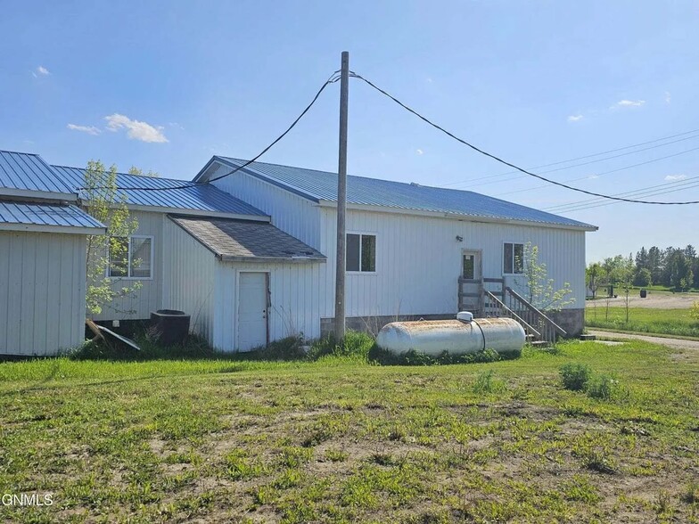 507 Main St, Wildrose, ND en venta - Foto del edificio - Imagen 3 de 12