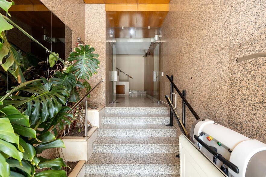 Del Casino, 15, Granada, Granada en venta - Vestíbulo - Imagen 3 de 29