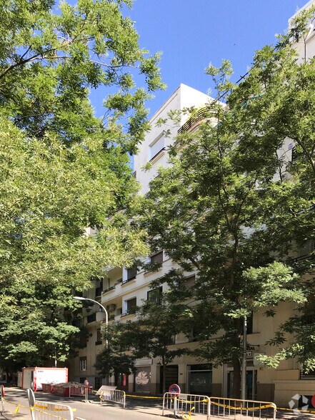 Calle de Viriato, 73, Madrid, Madrid en alquiler - Foto principal - Imagen 1 de 2
