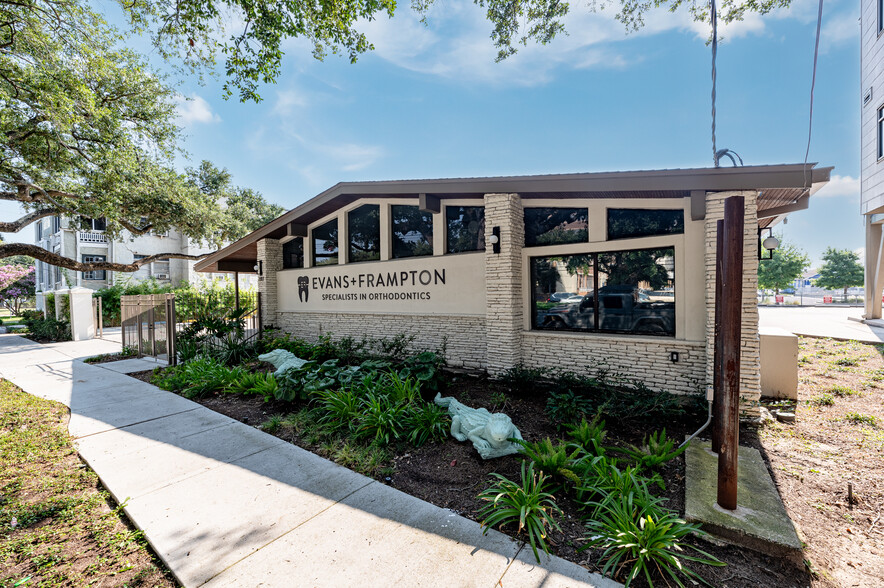 2817 Napoleon Ave, New Orleans, LA en alquiler - Foto del edificio - Imagen 1 de 10